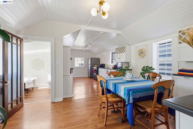 30 Niantic Ave, San Francisco, CA 94132