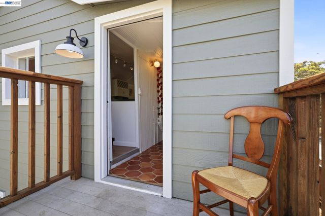 30 Niantic Ave, San Francisco, CA 94132