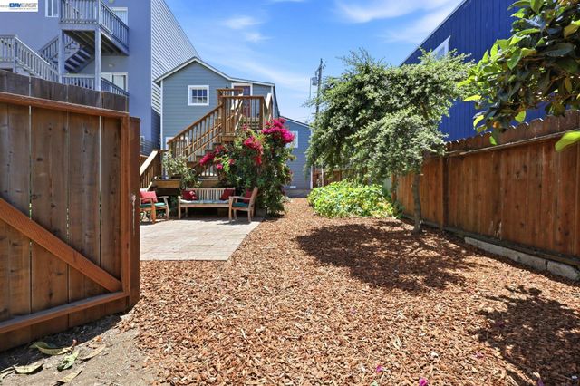 30 Niantic Ave, San Francisco, CA 94132