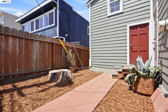30 Niantic Ave, San Francisco, CA 94132