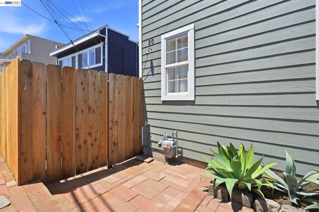 30 Niantic Ave, San Francisco, CA 94132
