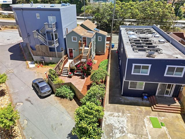 30 Niantic Ave, San Francisco, CA 94132