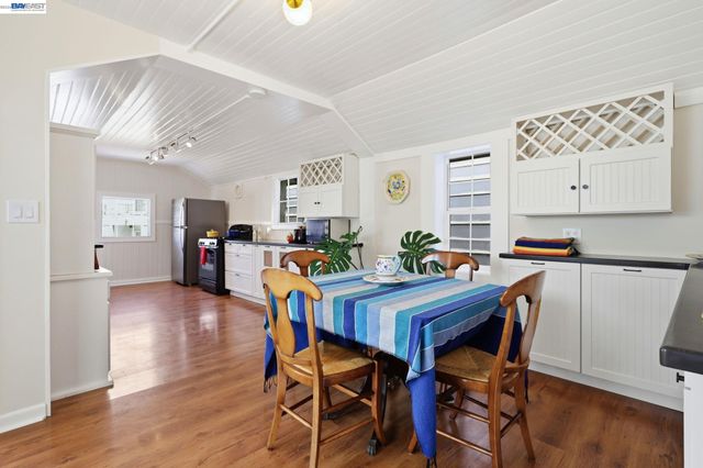 30 Niantic Ave, San Francisco, CA 94132