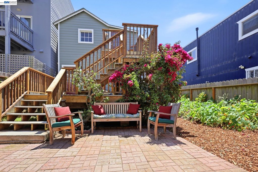 30 Niantic Ave, San Francisco, CA 94132