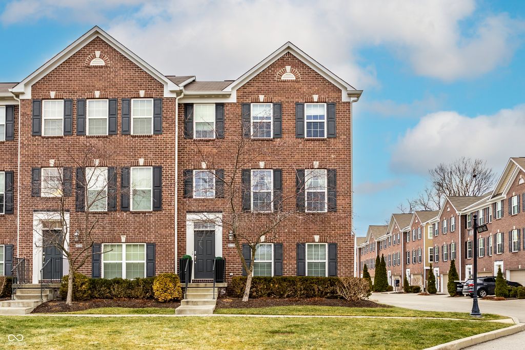 960 Orlando Street, Carmel, IN 46032