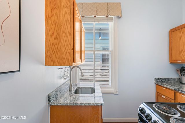 317 S 3rd Street, Wilmington, NC 28401