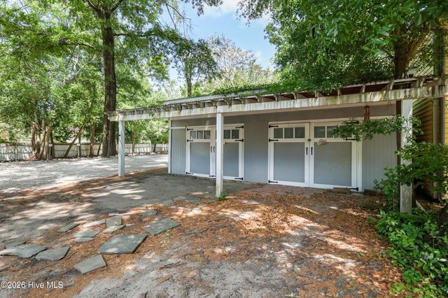 317 S 3rd Street, Wilmington, NC 28401