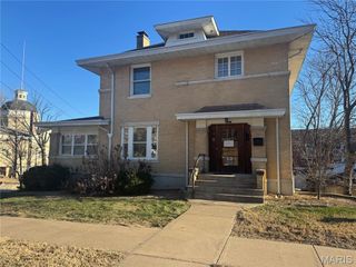 1001 Center Street, Hannibal, MO 63401