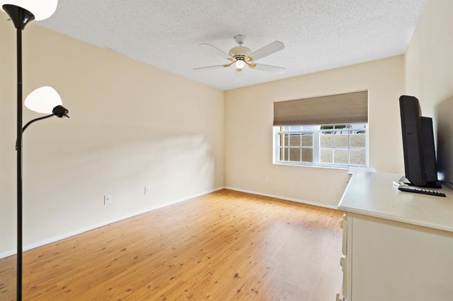 1656 SE Green Acres Circle D103, Port St Lucie, FL 34952