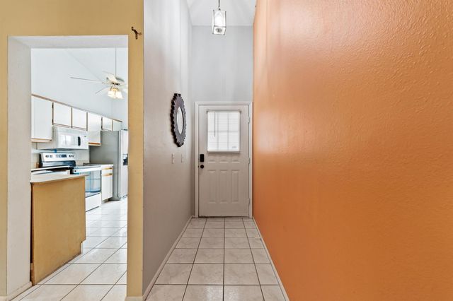 1656 SE Green Acres Circle D103, Port St Lucie, FL 34952