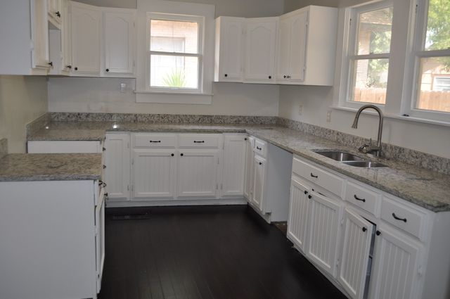 708 N Mckinney Street, Ennis, TX 75119