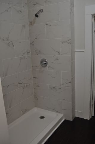 708 N Mckinney Street, Ennis, TX 75119