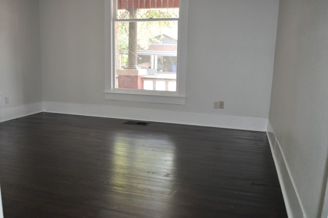 708 N Mckinney Street, Ennis, TX 75119