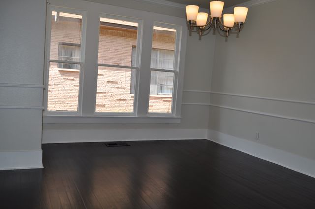 708 N Mckinney Street, Ennis, TX 75119