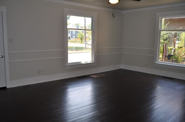 708 N Mckinney Street, Ennis, TX 75119