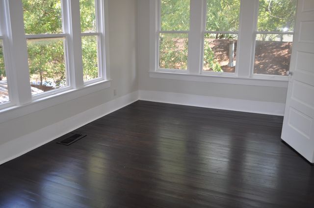 708 N Mckinney Street, Ennis, TX 75119