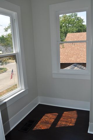 708 N Mckinney Street, Ennis, TX 75119