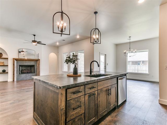 9316 NW 84th Street, Yukon, OK 73099