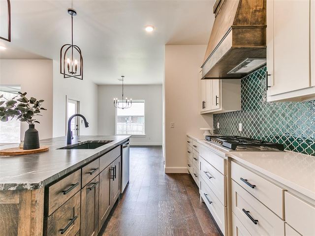 9316 NW 84th Street, Yukon, OK 73099