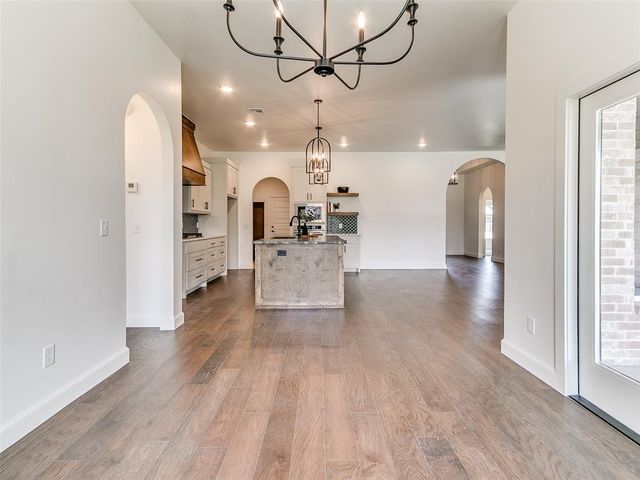 9316 NW 84th Street, Yukon, OK 73099