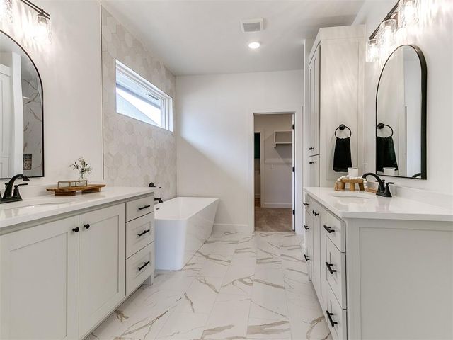 9316 NW 84th Street, Yukon, OK 73099