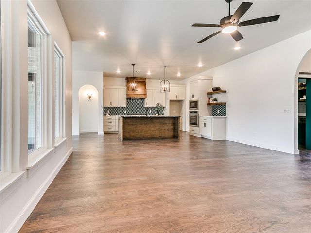 9316 NW 84th Street, Yukon, OK 73099