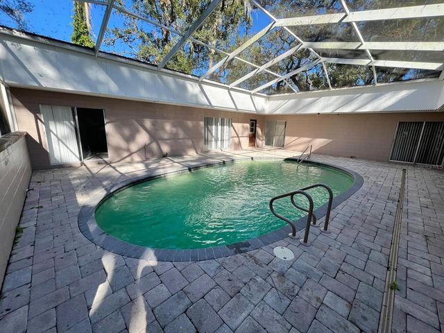 12308 N 52ND STREET, Temple Terrace, FL 33617