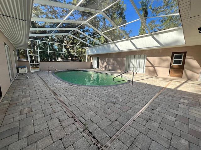 12308 N 52ND STREET, Temple Terrace, FL 33617