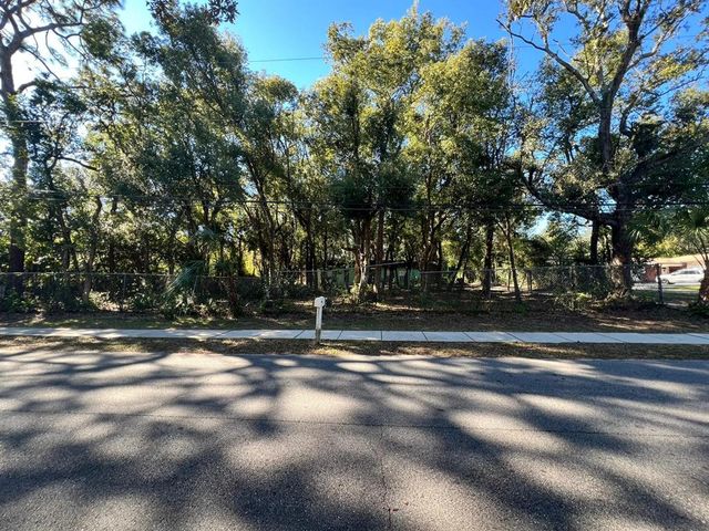 12308 N 52ND STREET, Temple Terrace, FL 33617
