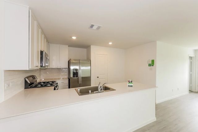 2806 Silent Way, Crandall, TX 75114