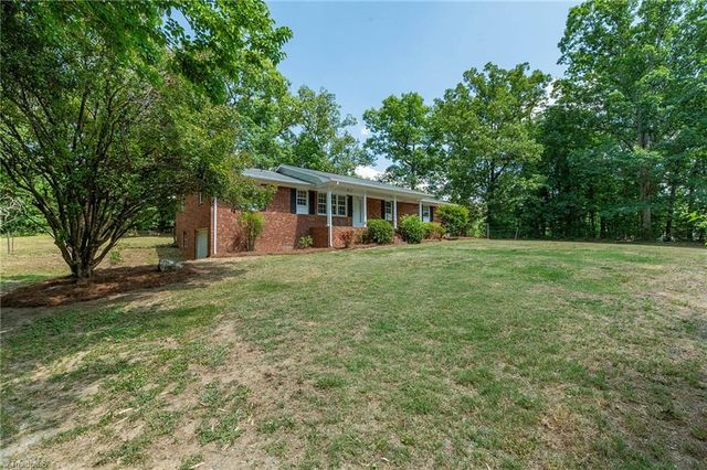 253 Myers Drive, Thomasville, NC 27360