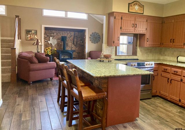 154 Pine Glen, Holly Lake Ranch, TX 75765