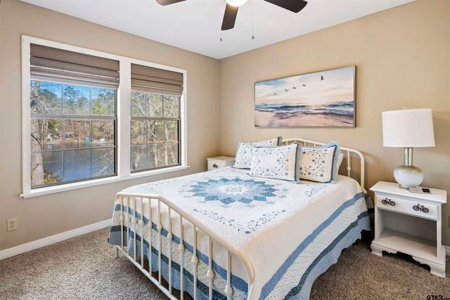 154 Pine Glen, Holly Lake Ranch, TX 75765