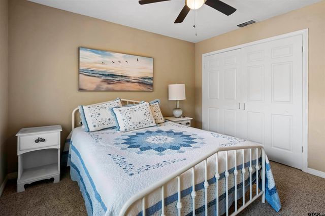 154 Pine Glen, Holly Lake Ranch, TX 75765