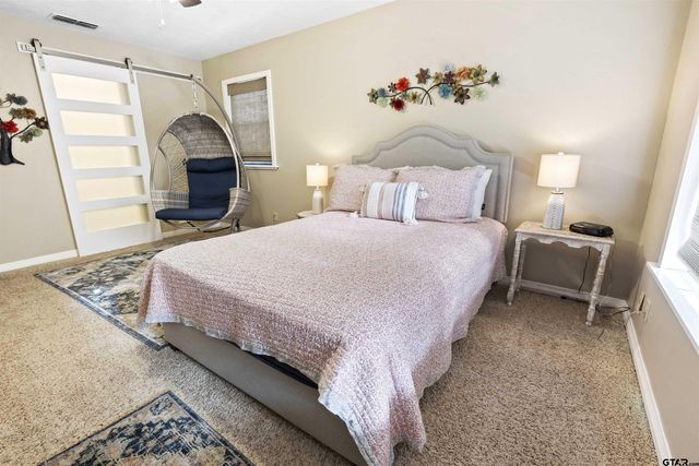 154 Pine Glen, Holly Lake Ranch, TX 75765