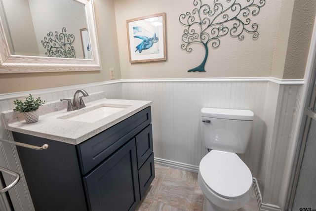154 Pine Glen, Holly Lake Ranch, TX 75765