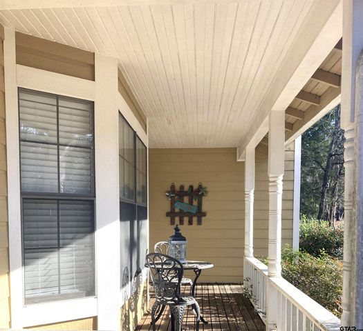 154 Pine Glen, Holly Lake Ranch, TX 75765