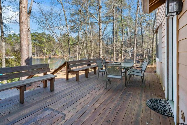 154 Pine Glen, Holly Lake Ranch, TX 75765