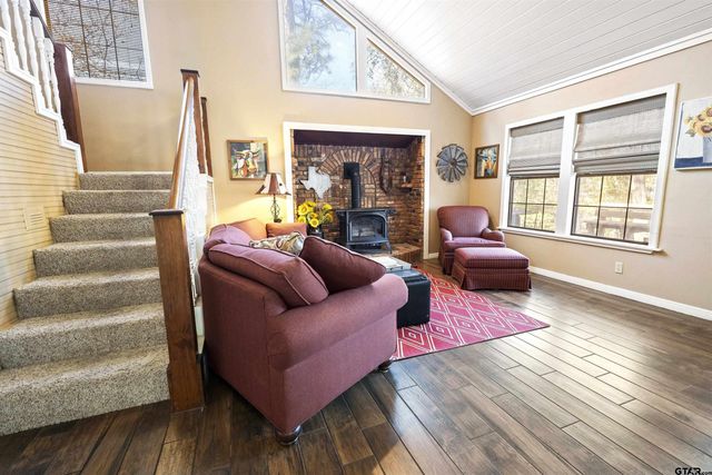 154 Pine Glen, Holly Lake Ranch, TX 75765