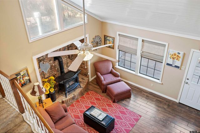 154 Pine Glen, Holly Lake Ranch, TX 75765