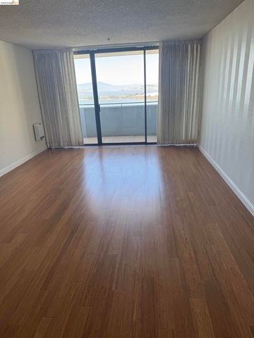 555 Pierce St 1033, Albany, CA 94706