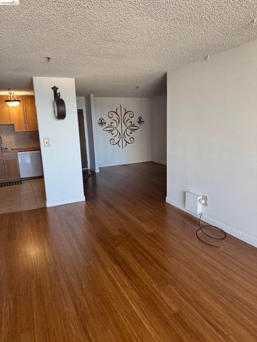 555 Pierce St 1033, Albany, CA 94706