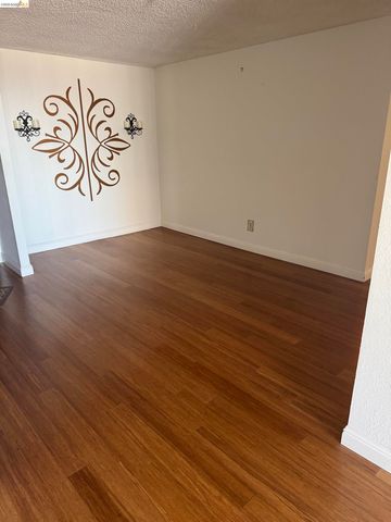 555 Pierce St 1033, Albany, CA 94706