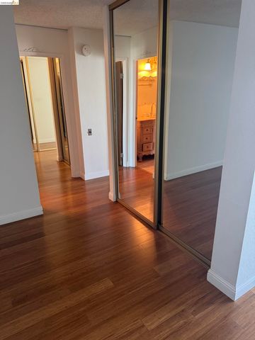555 Pierce St 1033, Albany, CA 94706