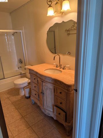 555 Pierce St 1033, Albany, CA 94706