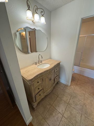 555 Pierce St 1033, Albany, CA 94706