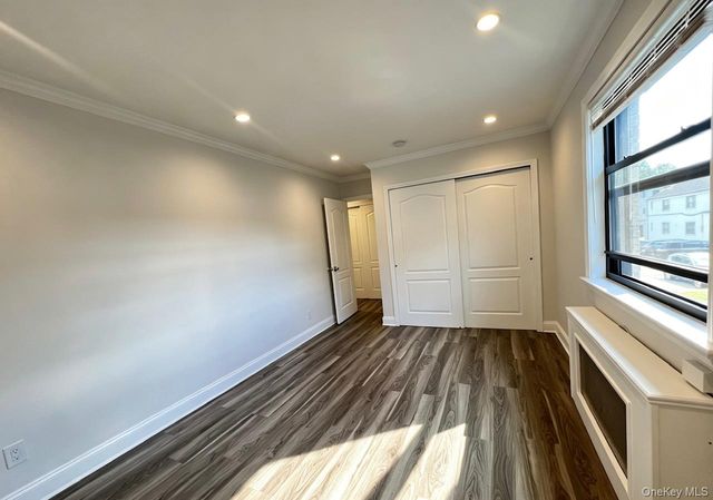 6943 136th Street B, Flushing, NY 11367