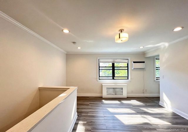6943 136th Street B, Flushing, NY 11367