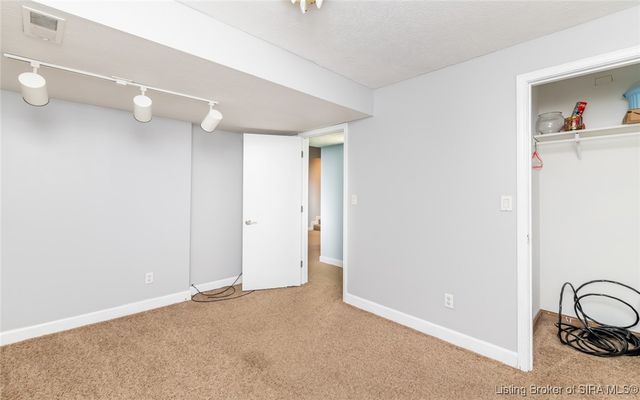 3118 Gardner Boulevard, Jeffersonville, IN 47130