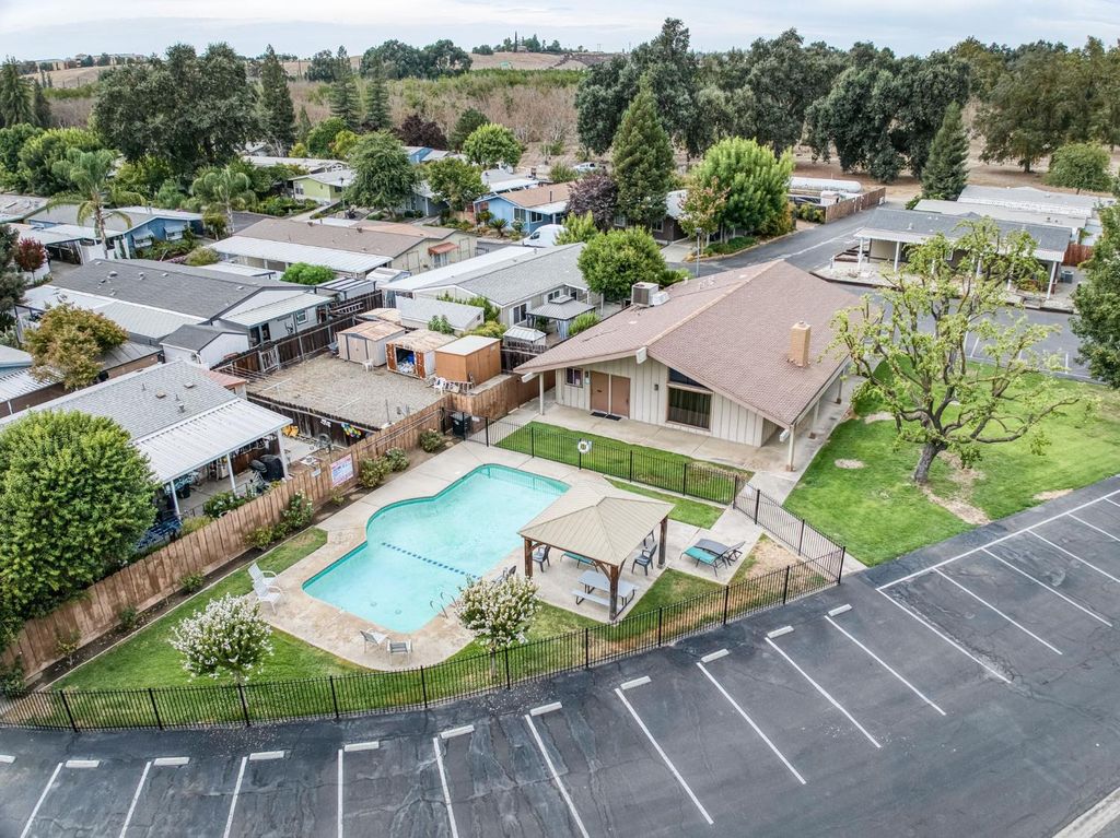 Image 43 of property listing at 8701 Highway 41 # 29 SP 29, Fresno, CA 93720